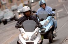 Трехколесные скутеры от Piaggio