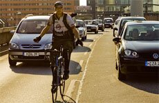 Депутатов пересадят на велосипеды