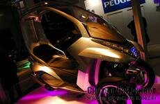 Скутер Peugeot HYbrid3 Compressor работает от трёх моторов
