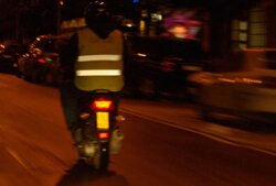 Владельцев скутеров с 1 января 2009 обяжут по назначению использовать мотошлемы