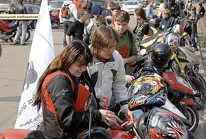 Скутеристы открывают мотосезон 2009