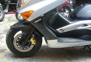 Карбоновые аксессуары для скутера Yamaha T-Max 500