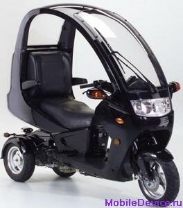 Трехколесный скутер Auto Moto маскируется под автомобиль 