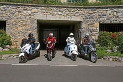 Honda SH300i ABS & Kymco Xciting 300i R & SYM Citycom 300 & Vespa GTS300ie S