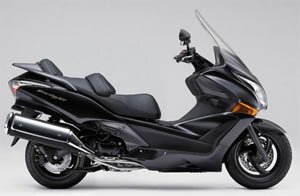 Honda обновляет максискутер Silverwing 600
