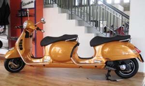 Новый четырехместный скутер Vespa