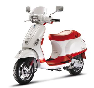 Участвуй в Vespa Tennis Tour и выиграй Vespa S College 50