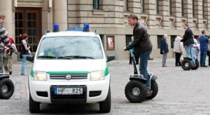 Рижская полиция пересела на Segway
