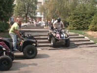 В Пензе состоялась свадьба на квадроциклах