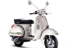 Спецсерия скутера Vespa PX