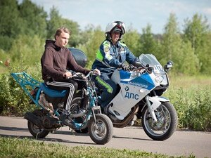 Подмосковные «гаишники» хотят выдавать права скутеристам