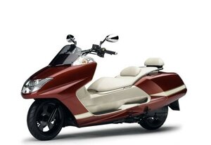 MAXAM CP250 образца 2012 года от Yamaha
