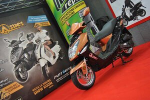 Гибридные новинки Aspes на выставке Motodays 2012: от скутера до электровелосипеда