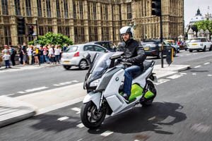 BMW представила электроскутер C Evolution в Лондоне