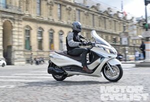 Макси-скутер Piaggio X10 350ie. Первые впечатления