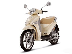 Piaggio отзывает скутер Liberty