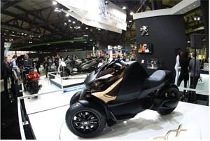 EICMA-2012: Концепт Onyx и еще интересное на стенде Peugeot