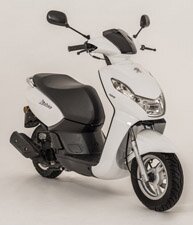 Популярный городской скутер Peugeot Kisbee получил версию 100 сс