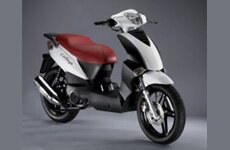 Появилась серия итальянских скутеров Italjet College 2009